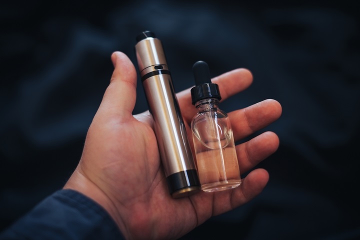 Exploring the Different Types of Vape Juice Flavors 