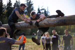 What Makes Outdoor Team Building More Effective Than Indoor Workshops
